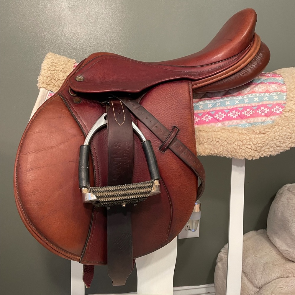 17” Close Contact Saddle